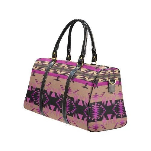 Between the Mountains Berry New Waterproof Travel Bag/Large