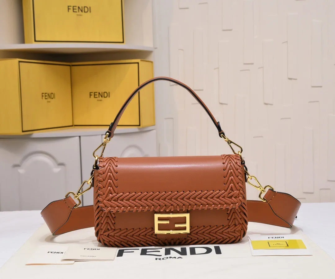 FF187 Baguette / 10.6x5.9x2.3inch