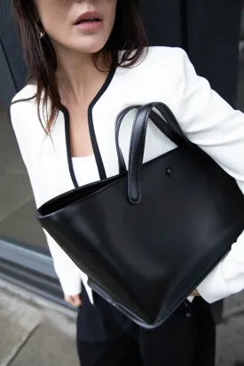 STRUCTURED LEATHER HANDBAG
