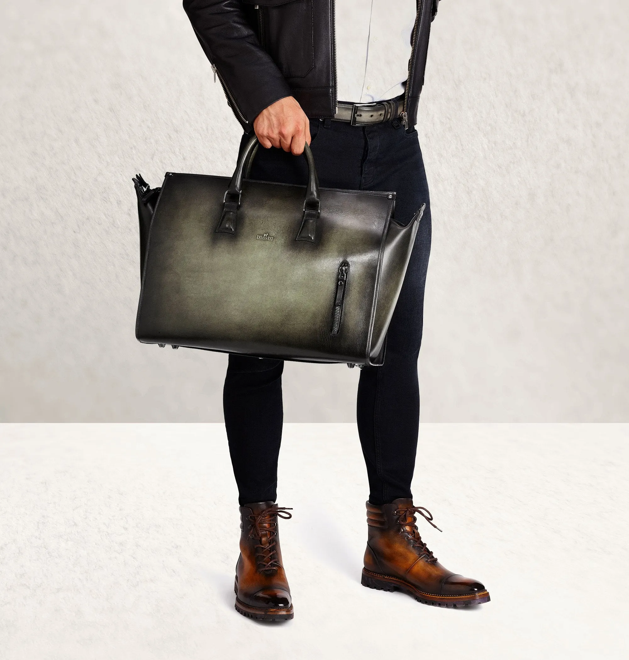 The Weekender Ombré Gris Travel Bag